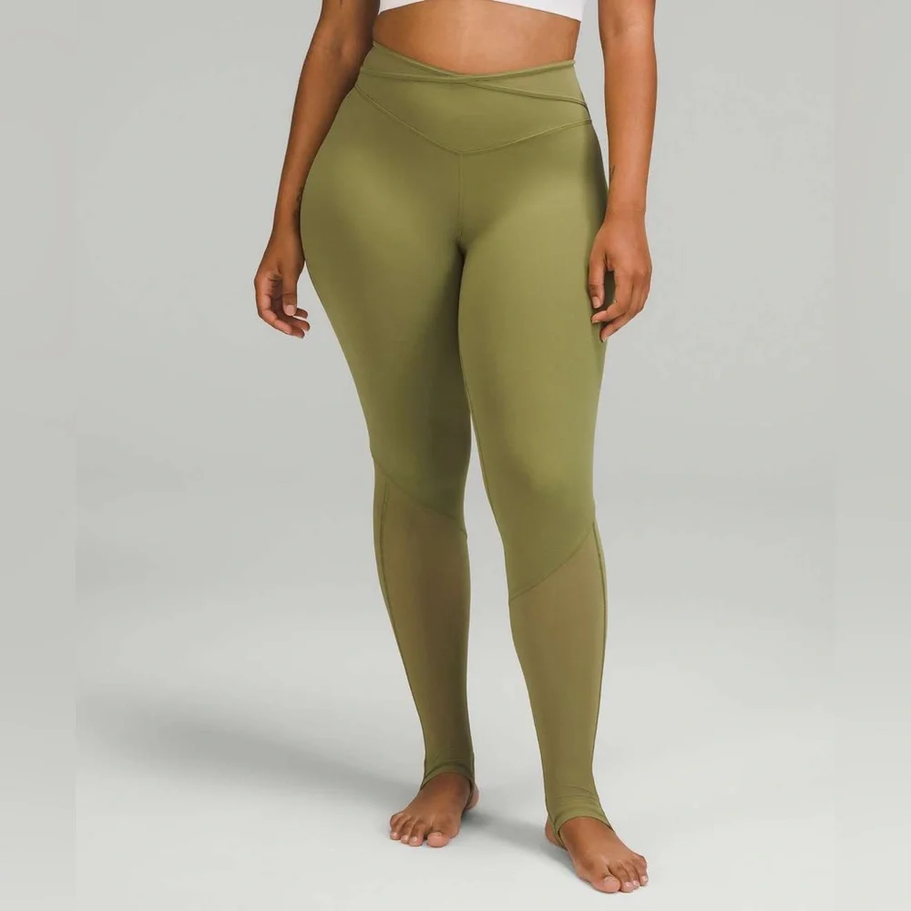 Lululemon Nulu and Crisscross Mesh Stirrup Tight‎ Bronze Green W5ERXS Size 6